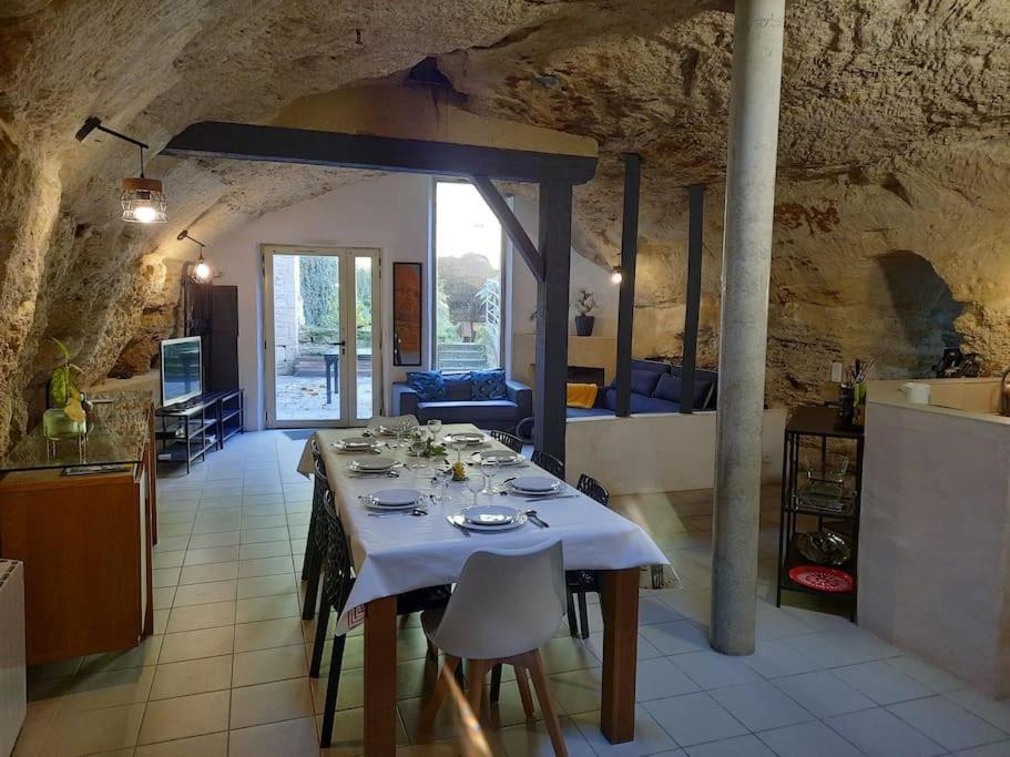 Maison Troglodytique Doue La Fontaine 外观 照片